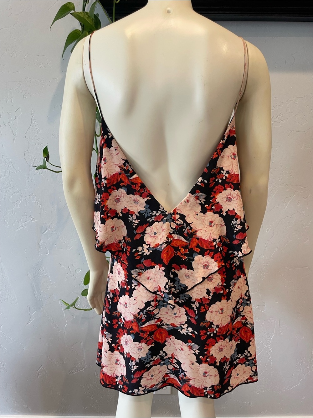 New Blu moon floral “summer lovin” 100% silk Spaghetti Strap Mini Dress XS